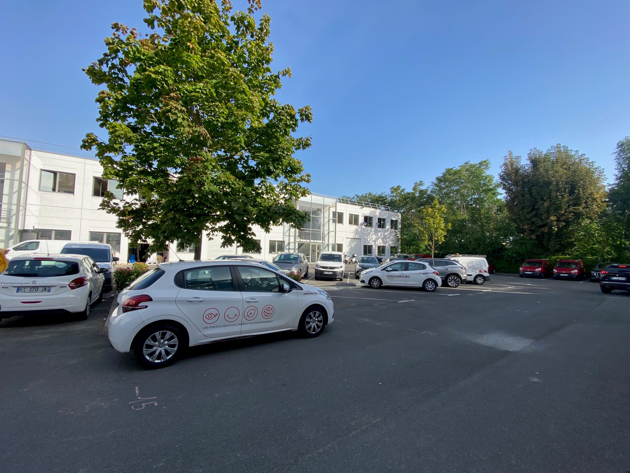 locaux d'activités / bureaux à louer à Argenteuil (95) en bordure de seine et proche de l'A86